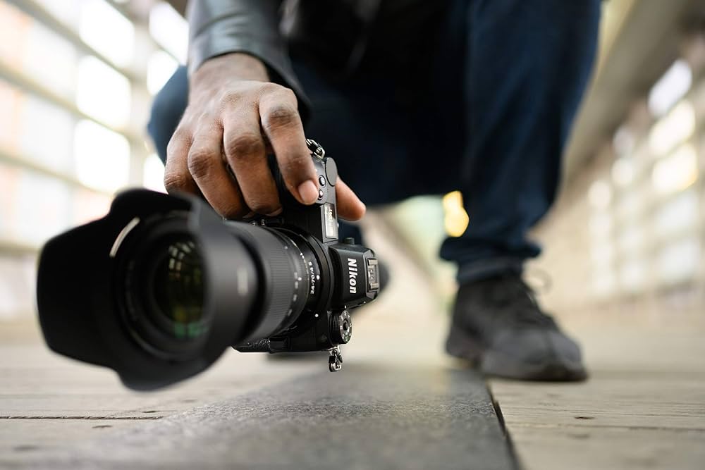 Amazon.co.jp: Nikon ニコン NIKKOR Z 24-70mm f/4 S : NIKON: 家電